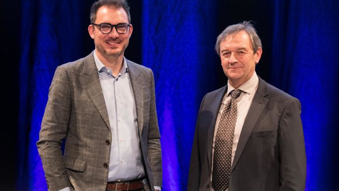 Malgré les pertes de 2020-2021, Nicolas Escamez, directeur stratégie et développement coopératif (à g.), et Jean-Marc Gassiot-Bitalis, président, voient d’un bon œil le développement des filières élevage, soja et semences, rémunératrices pour les adhérents. © VIVADOUR